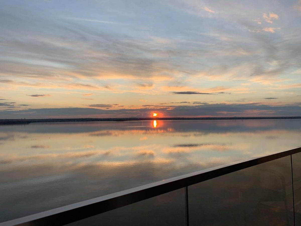 Apartment Sunset Lake View Mamaja Zewnętrze zdjęcie