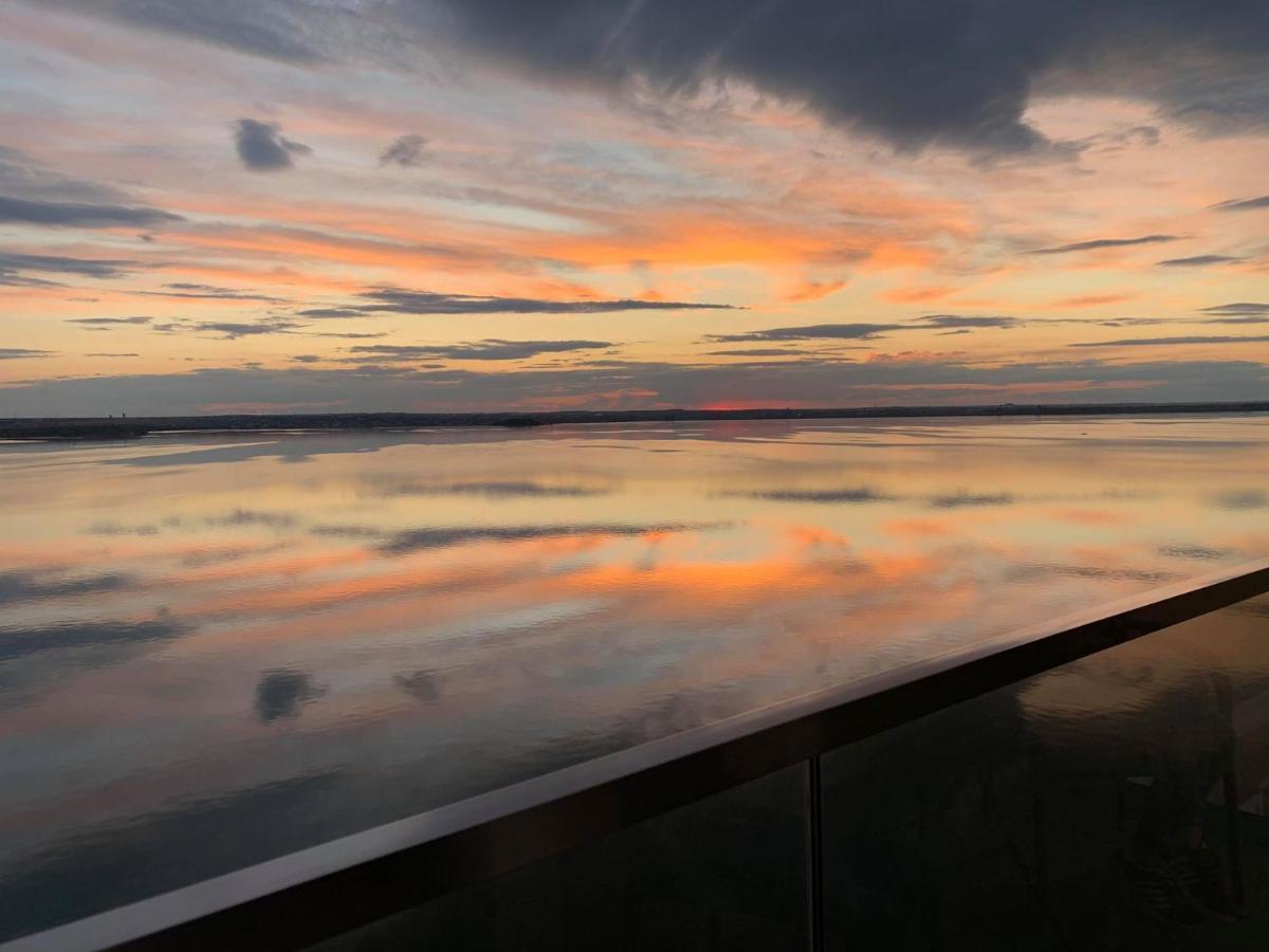 Apartment Sunset Lake View Mamaja Zewnętrze zdjęcie